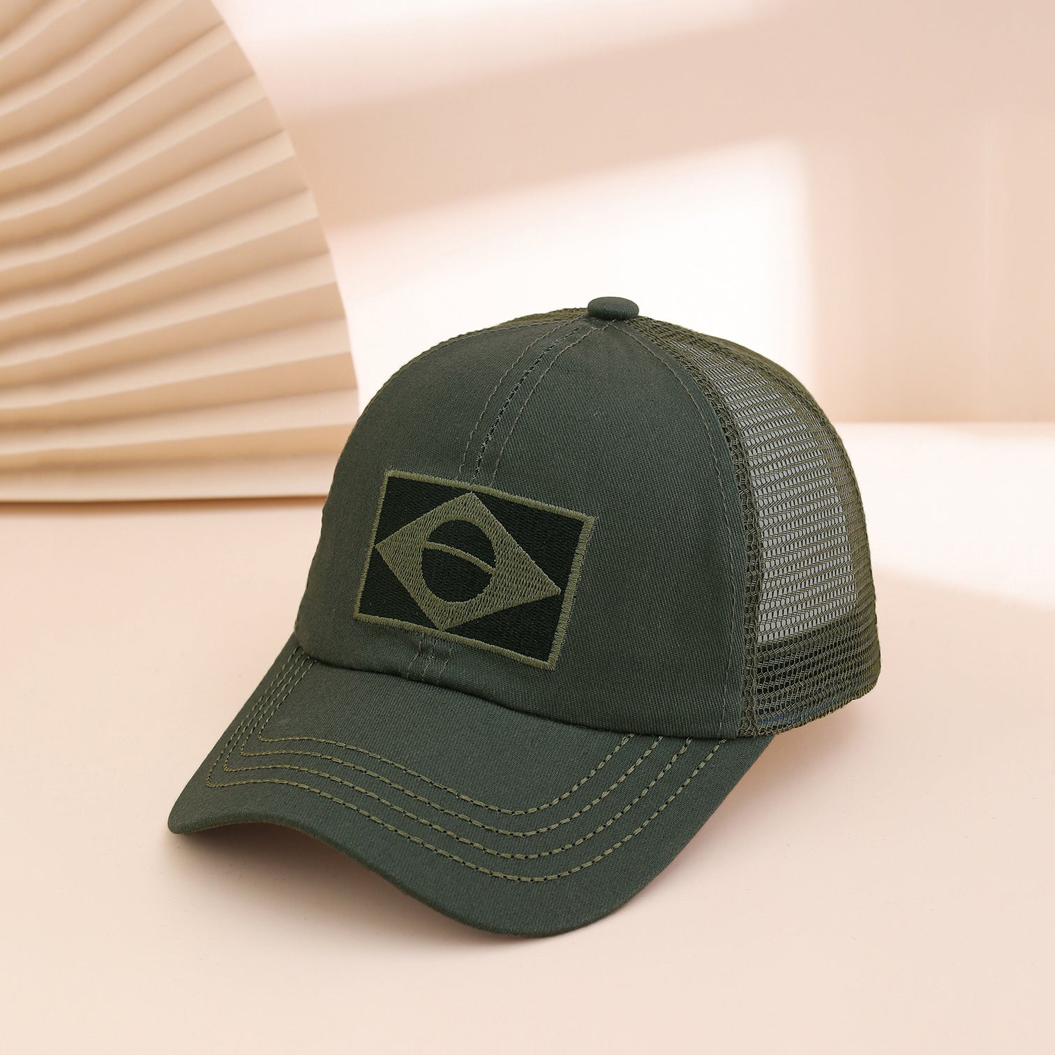 Simple And Fashionable Embroidered Geometric Pattern Net Fabric Baseball Cap For Summer Outdoor Hiking Sun Protection Beanie Hat Suitable For Going Out